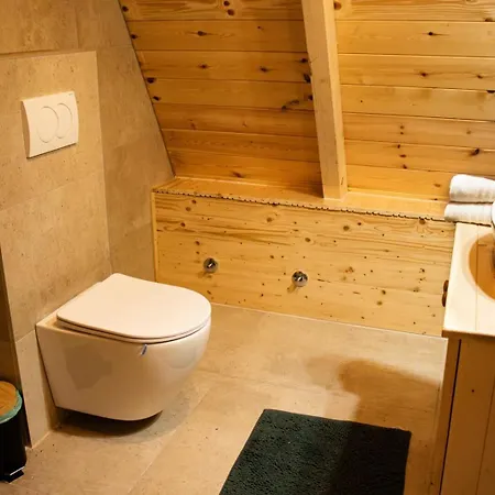 بيت للعطل Kucica Hedonija