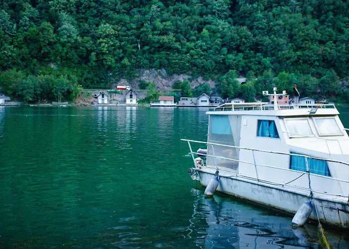 Kucica Hedonija בית נופש